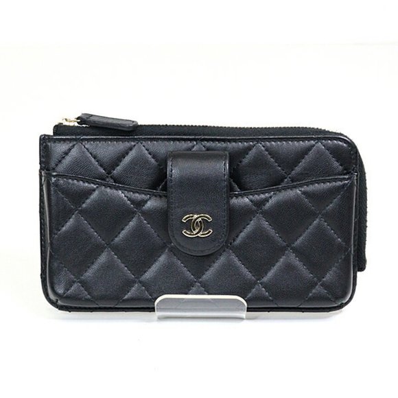 CHANEL Black Lambskin Leather Card Holder - Picture 1 of 3